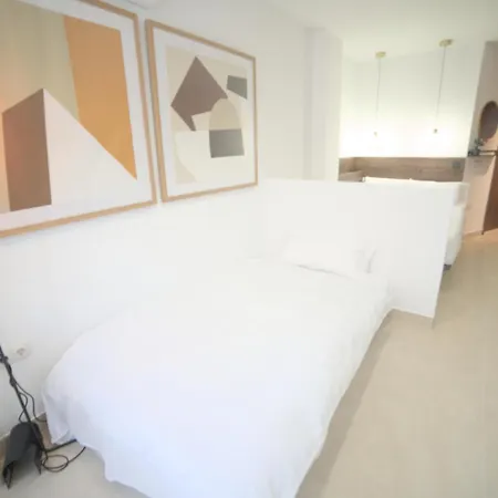 Estudio Playa & Centro - Piscina Y Todo A Pie Apartment *
