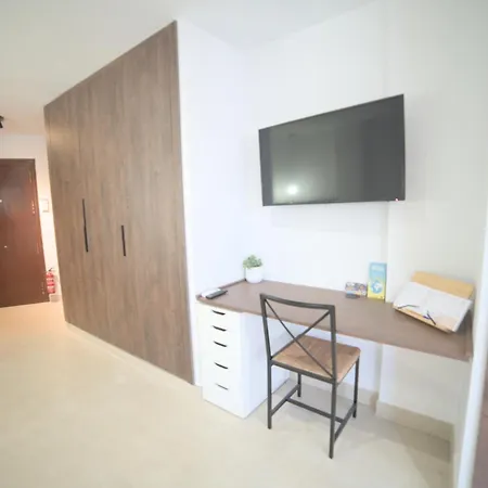 Estudio Playa & Centro - Piscina Y Todo A Pie *