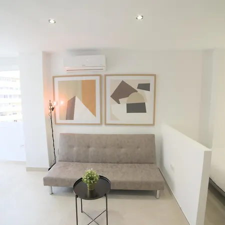 Estudio Playa & Centro - Piscina Y Todo A Pie Апартаменты *